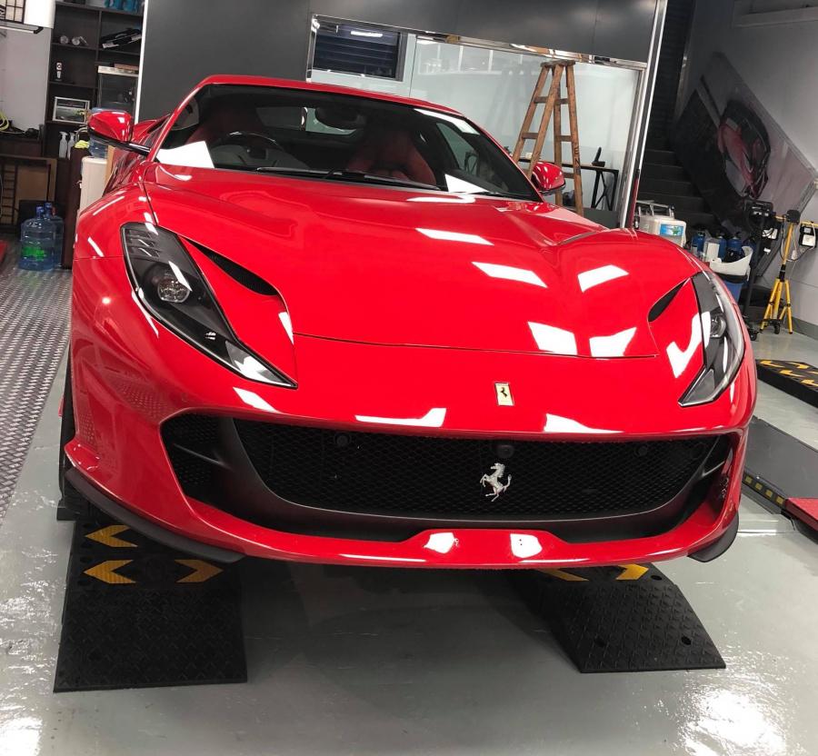  Ferrari 812 Superfast by Impressive Wrap 2018 года  (JP) (фото 2 из 9)